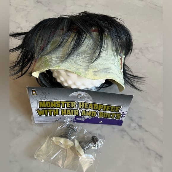 Frankenstein costume headpiece with neck bolts - Picture 1 of 6